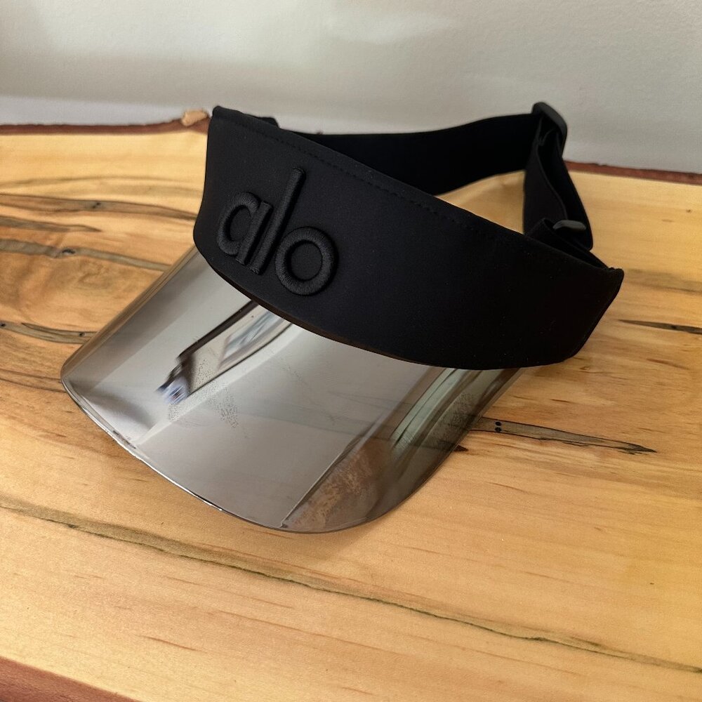 ALO Yoga | Airlift Solar Visor